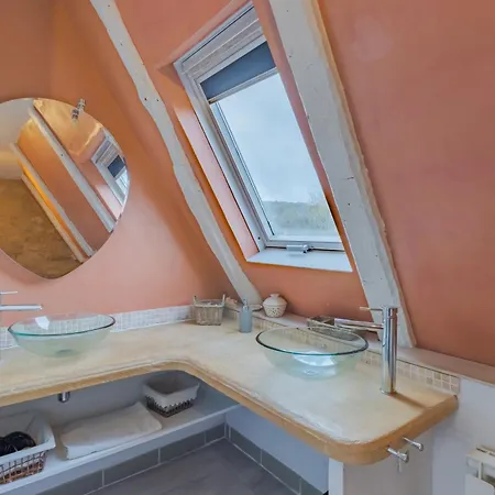 Le Bonheur Dans Notre Pre 33 P Hotel 3*